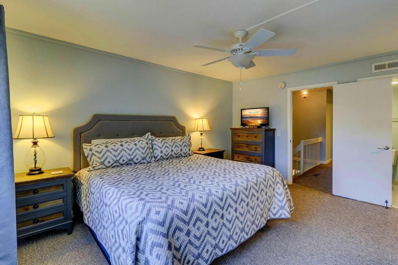 Ocean Villas Deluxe - Oceanfront Villa - Steps To Beach - Great Location - Heated Pool April Hilton Head Island Buitenkant foto